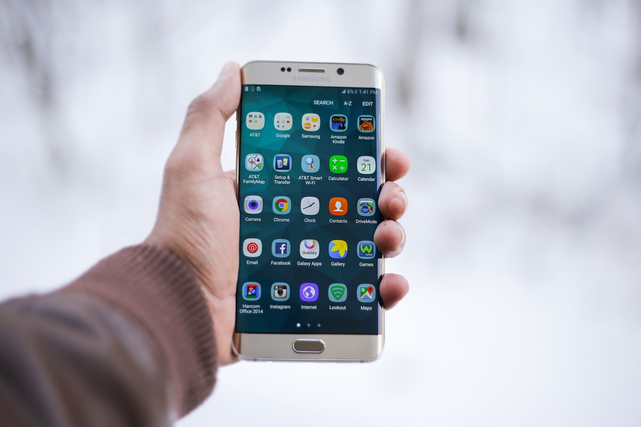 Top 8 Frameworks for Building Hybrid Apps in 2025